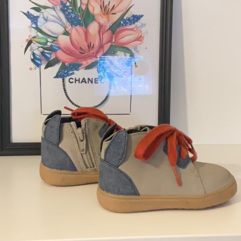 Cat & Jack bunny toddler boots